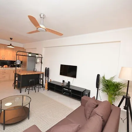 Apartment Luxurious <dionisia> Central Katerini, With View!! Kateríni